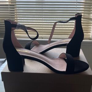 Genshuo Black Suede Ankle Strap Heels
